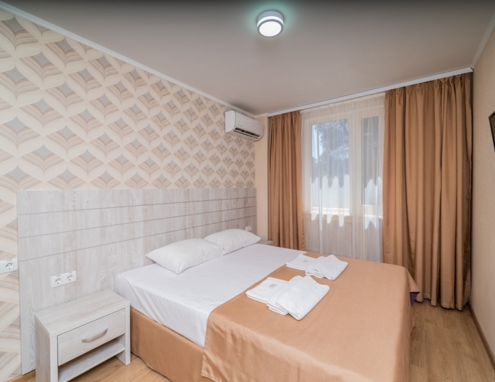 Апартаменты 4-местные 3-комнатные - Санаторий «Славутич» (корпус Восход) Алушта